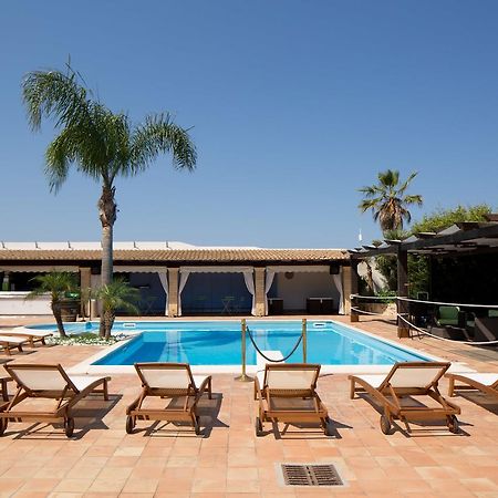 Villa Carlo Resort Марсала Стая снимка