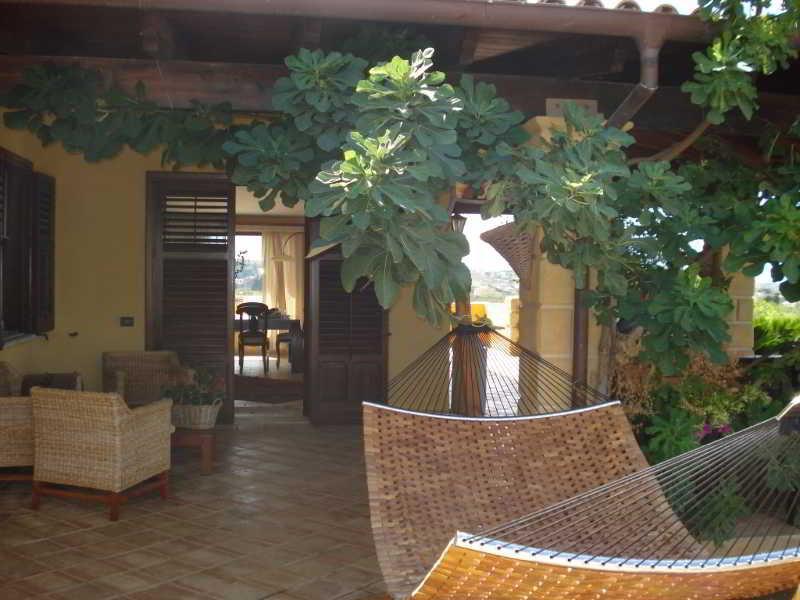 Villa Carlo Resort Марсала Екстериор снимка