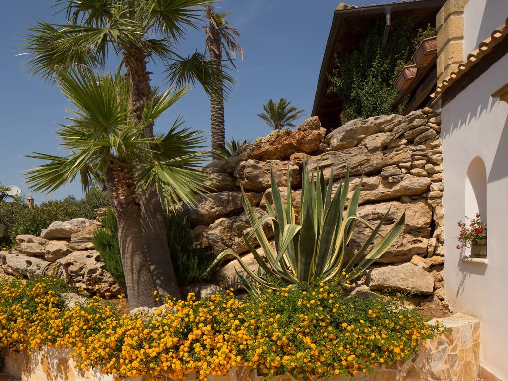 Villa Carlo Resort Марсала Екстериор снимка