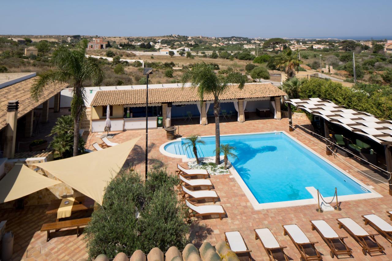 Villa Carlo Resort Марсала Стая снимка