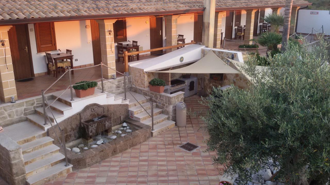 Villa Carlo Resort Марсала Екстериор снимка